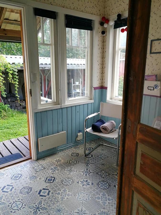 Kirkkokadun Amanda Ja Olga Acomodação com café da manhã Uusikaupunki Exterior foto